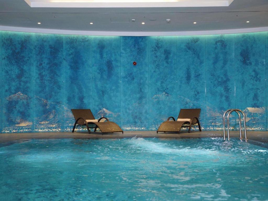 hotel-img